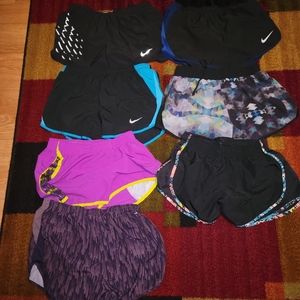 7 pairs of Nike size small women's shorts